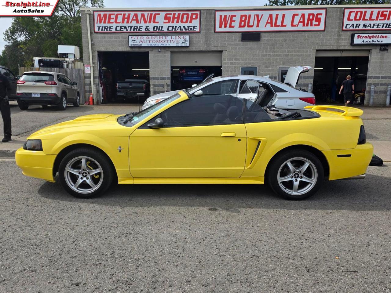2003 Ford Mustang Deluxe Convertible - New Roof Installed Photo