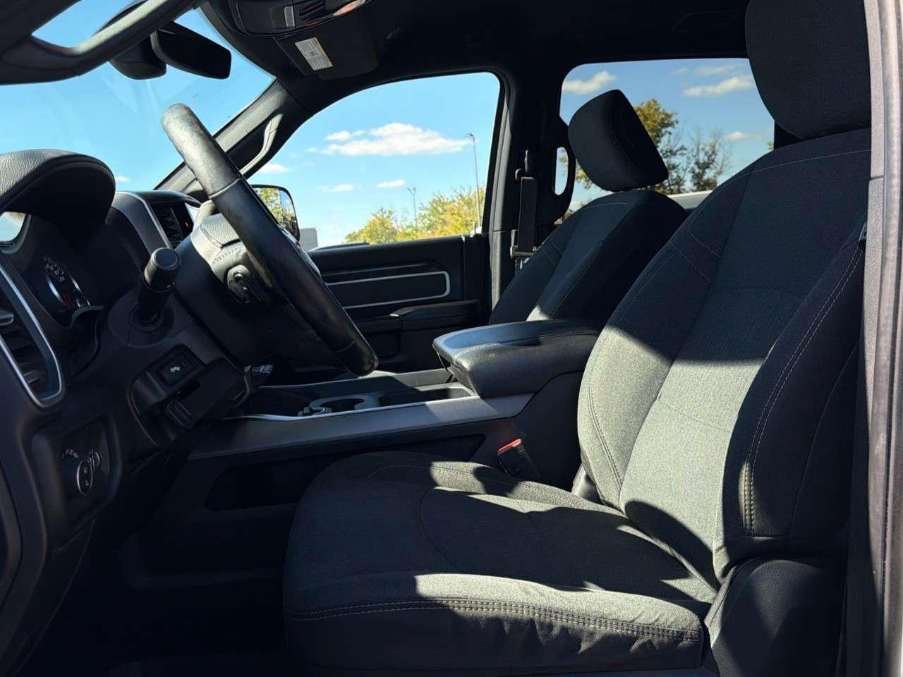 2019 RAM 2500 Big Horn 4x4 Crew Cab 6'4 Box Photo