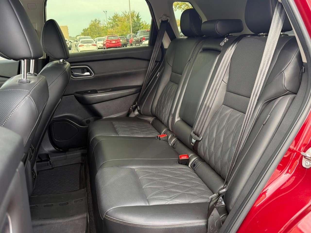 2024 Nissan Rogue AWD Platinum Photo
