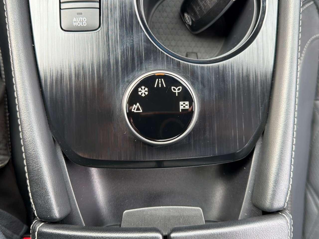 2024 Nissan Rogue AWD Platinum Photo