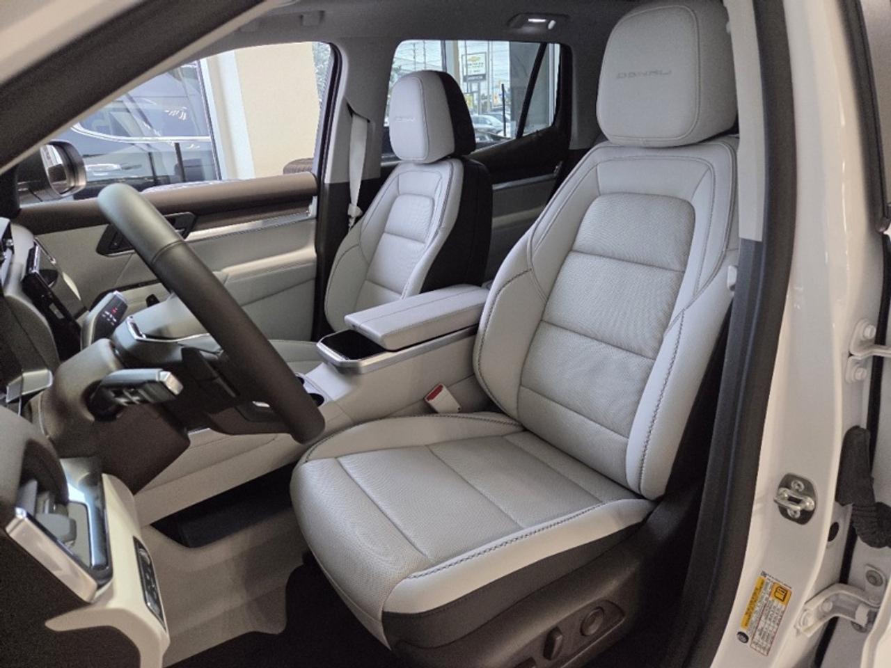 2026 GMC Terrain Denali  - Sunroof -  Cooled Seats Photo