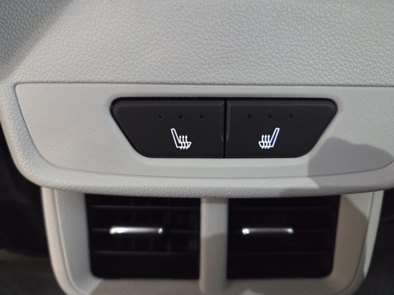 2026 GMC Terrain Denali  - Sunroof -  Cooled Seats Photo