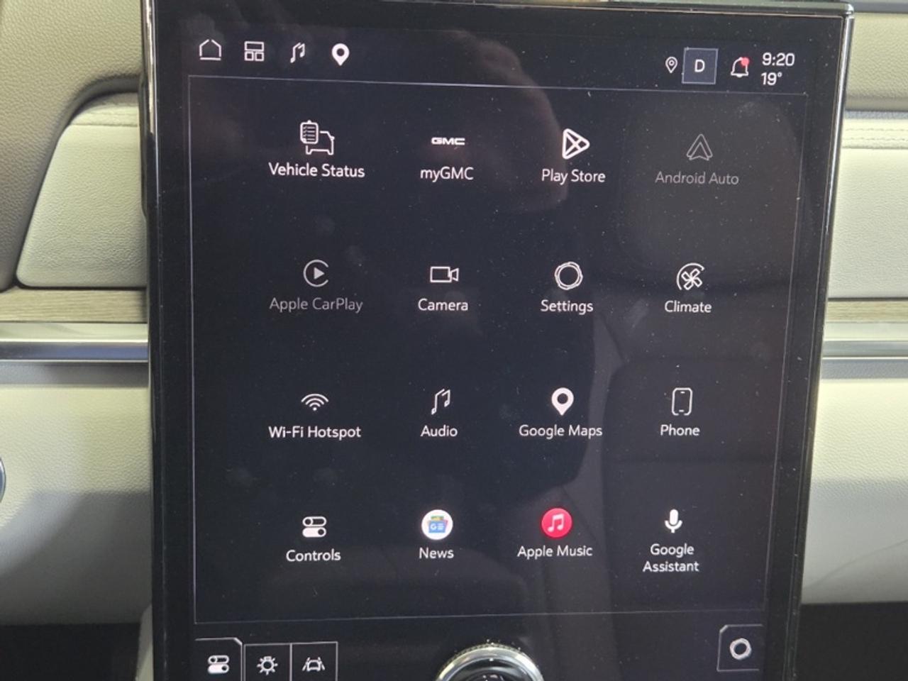 2026 GMC Terrain Denali  - Sunroof -  Cooled Seats Photo
