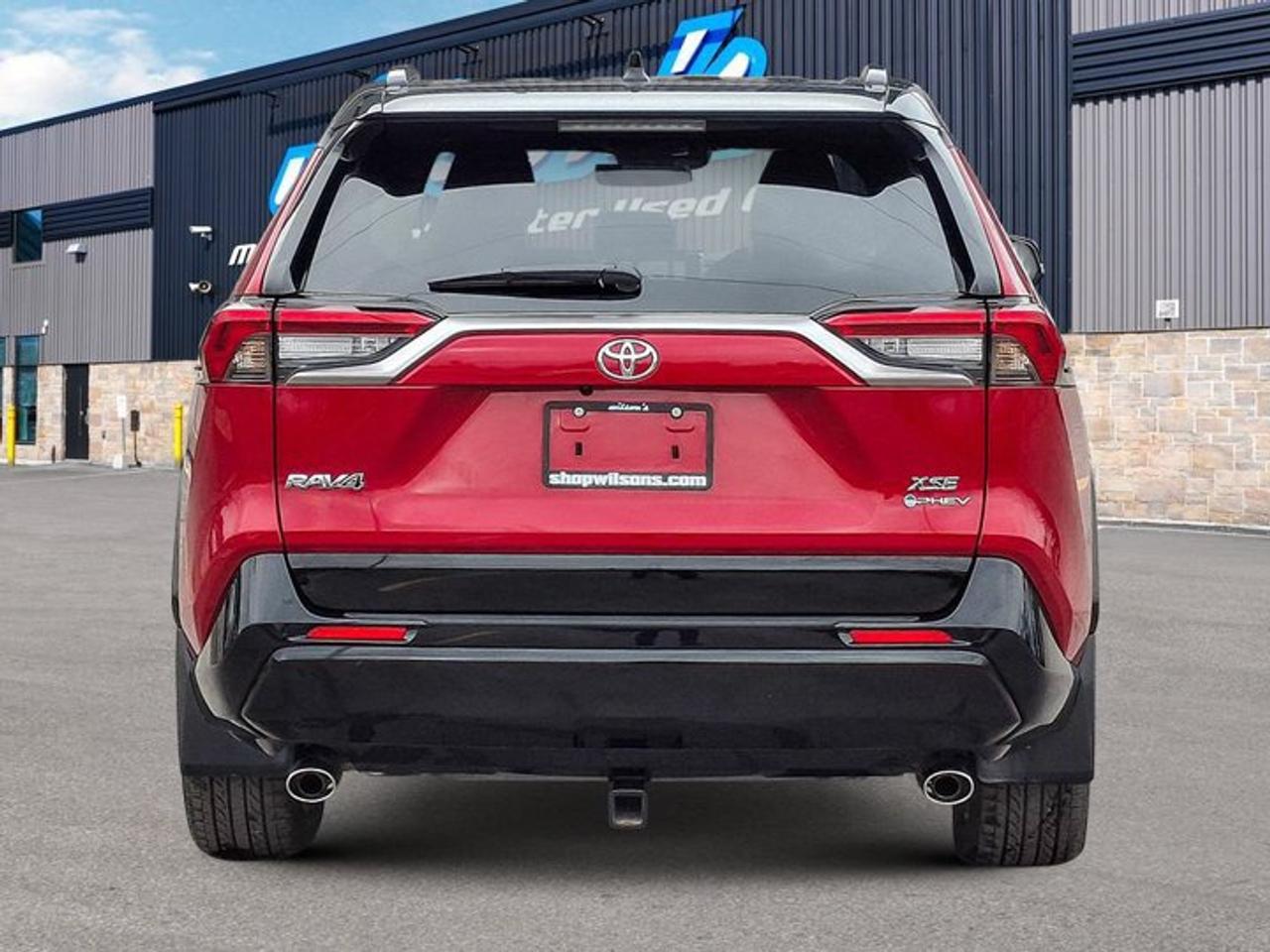 2025 Toyota RAV4 Plug-In Hybrid XSE AWD | Leather | Sunroof | Heated Seats | Adaptive Cruise | CarPlay + Android | Rear Cam & More ! Photo3