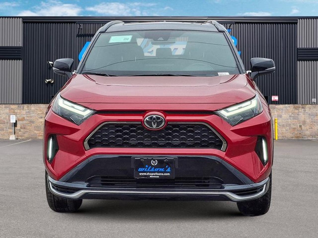 2025 Toyota RAV4 Plug-In Hybrid XSE AWD | Leather | Sunroof | Heated Seats | Adaptive Cruise | CarPlay + Android | Rear Cam & More ! Photo