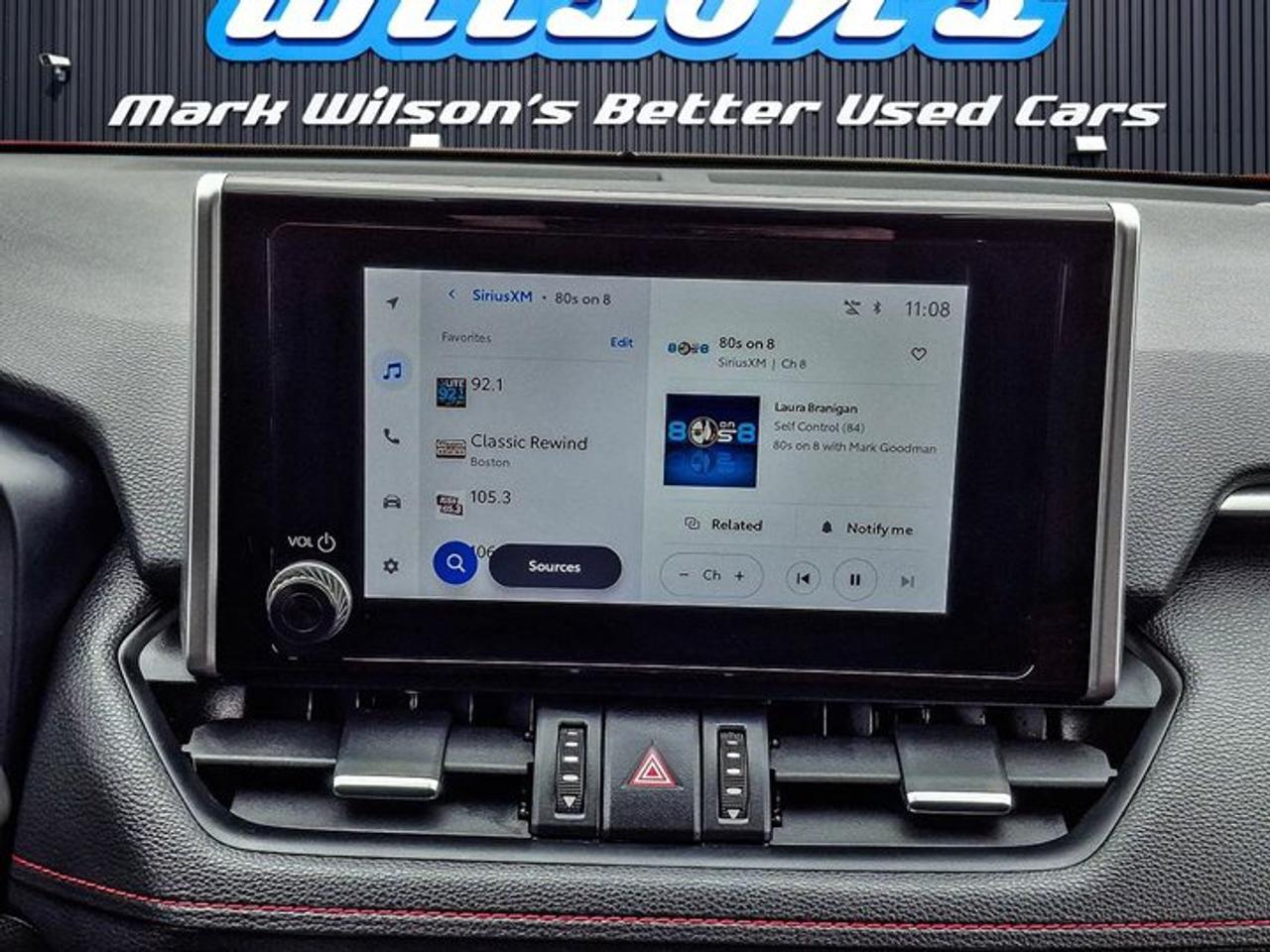 2025 Toyota RAV4 Plug-In Hybrid XSE AWD | Leather | Sunroof | Heated Seats | Adaptive Cruise | CarPlay + Android | Rear Cam & More ! Photo