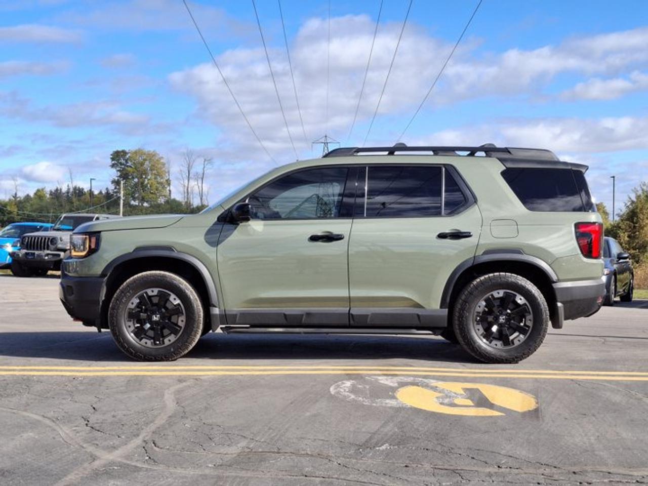 2026 Honda Passport TrailSport Touring | Leather | Sunroof | Roof Carrier | BOSE Audio | Heated + Vented Seats | 360 Cam Photo1