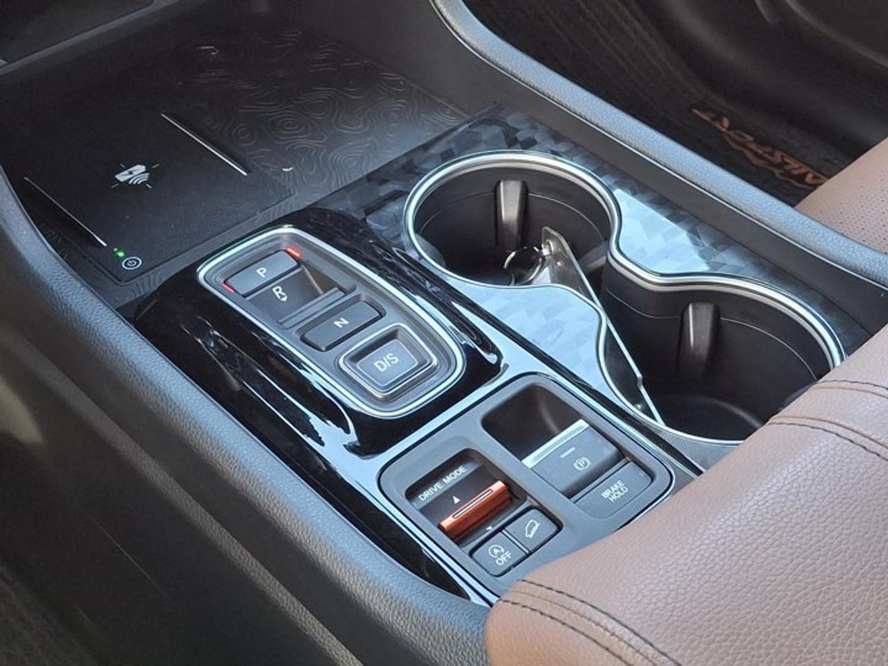 2026 Honda Passport TrailSport Touring | Leather | Sunroof | Roof Carrier | BOSE Audio | Heated + Vented Seats | 360 Cam Photo