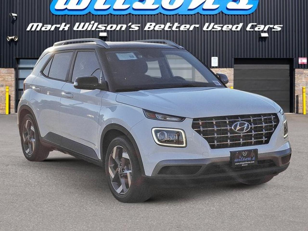 2020 Hyundai Venue Ultimate | Two Tone | Sunroof | Navi | Heated Seats + Steering | CarPlay + Android Auto | and More ! Photo