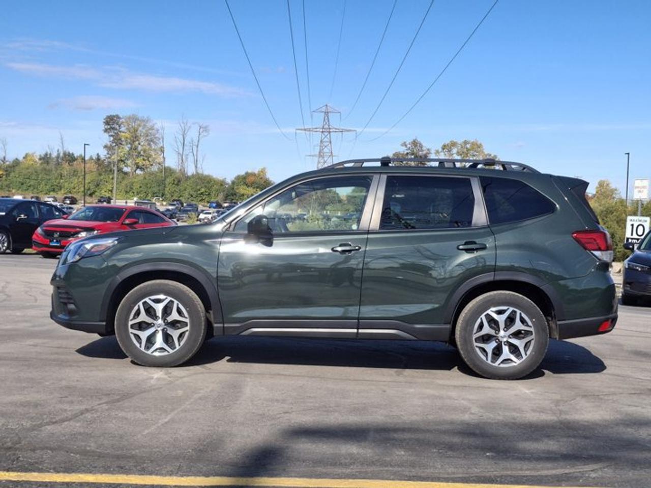 2023 Subaru Forester Touring AWD | Panoramic Sunroof | Heated Wheel + Seats | Adaptive Cruise | Power Seat and More ! Photo