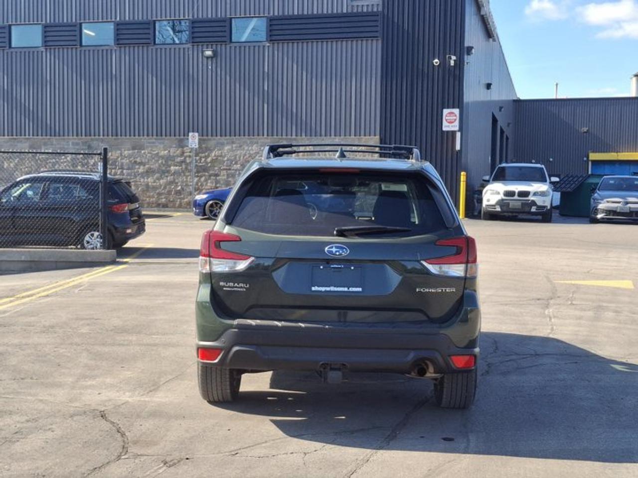 2023 Subaru Forester Touring AWD | Panoramic Sunroof | Heated Wheel + Seats | Adaptive Cruise | Power Seat and More ! Photo