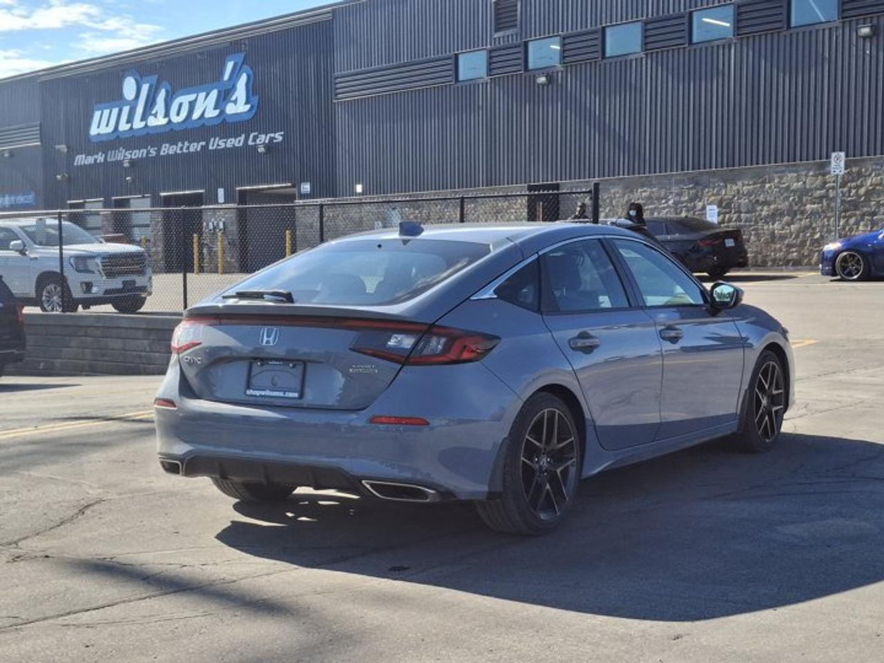 2022 Honda Civic Hatchback Sport Touring | 6-Speed Manual | Leather | Sunroof | Nav | Power Seat | Adaptive Cruise | and More ! Photo