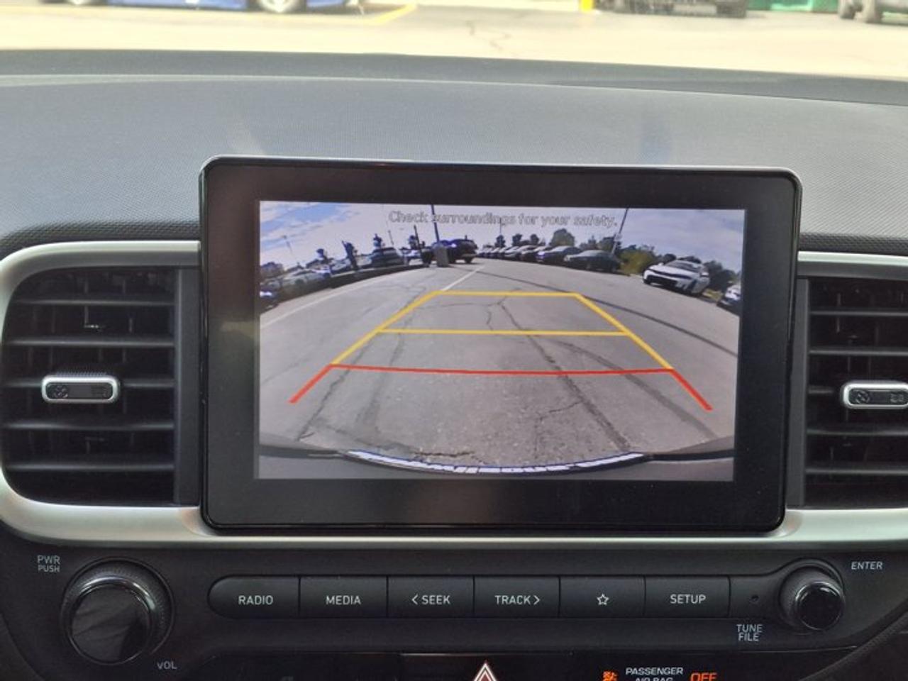 2022 Hyundai Venue Preferred | Heated Wheel + Seats | CarPlay + Android | Rear Camera | and More ! Photo