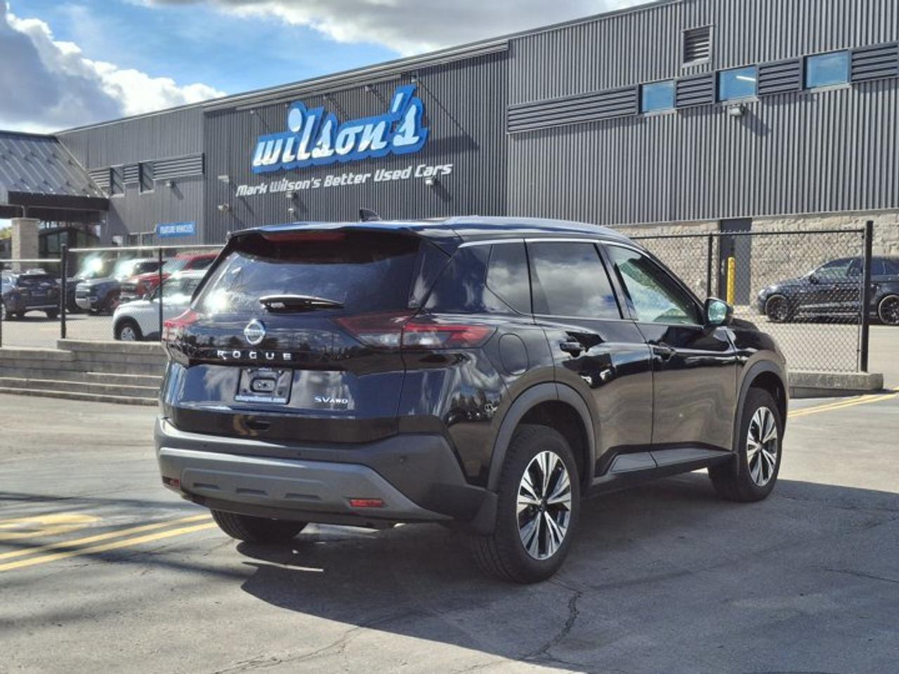 2021 Nissan Rogue SV Premium AWD | Leather | Sunroof | 360 Camera | CarPlay + Android | and More ! Photo