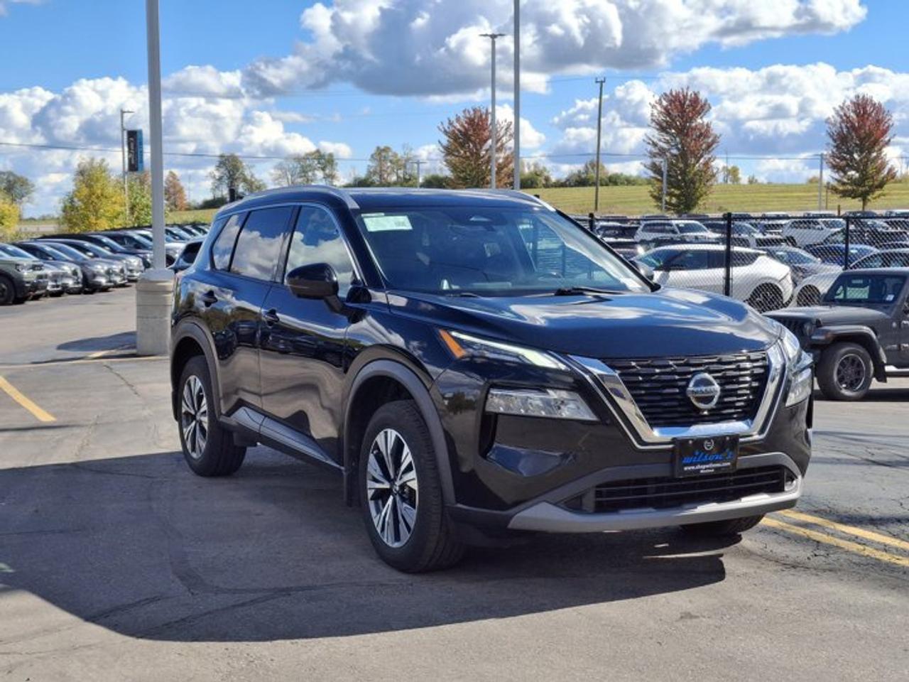 2021 Nissan Rogue SV Premium AWD | Leather | Sunroof | 360 Camera | CarPlay + Android | and More ! Photo