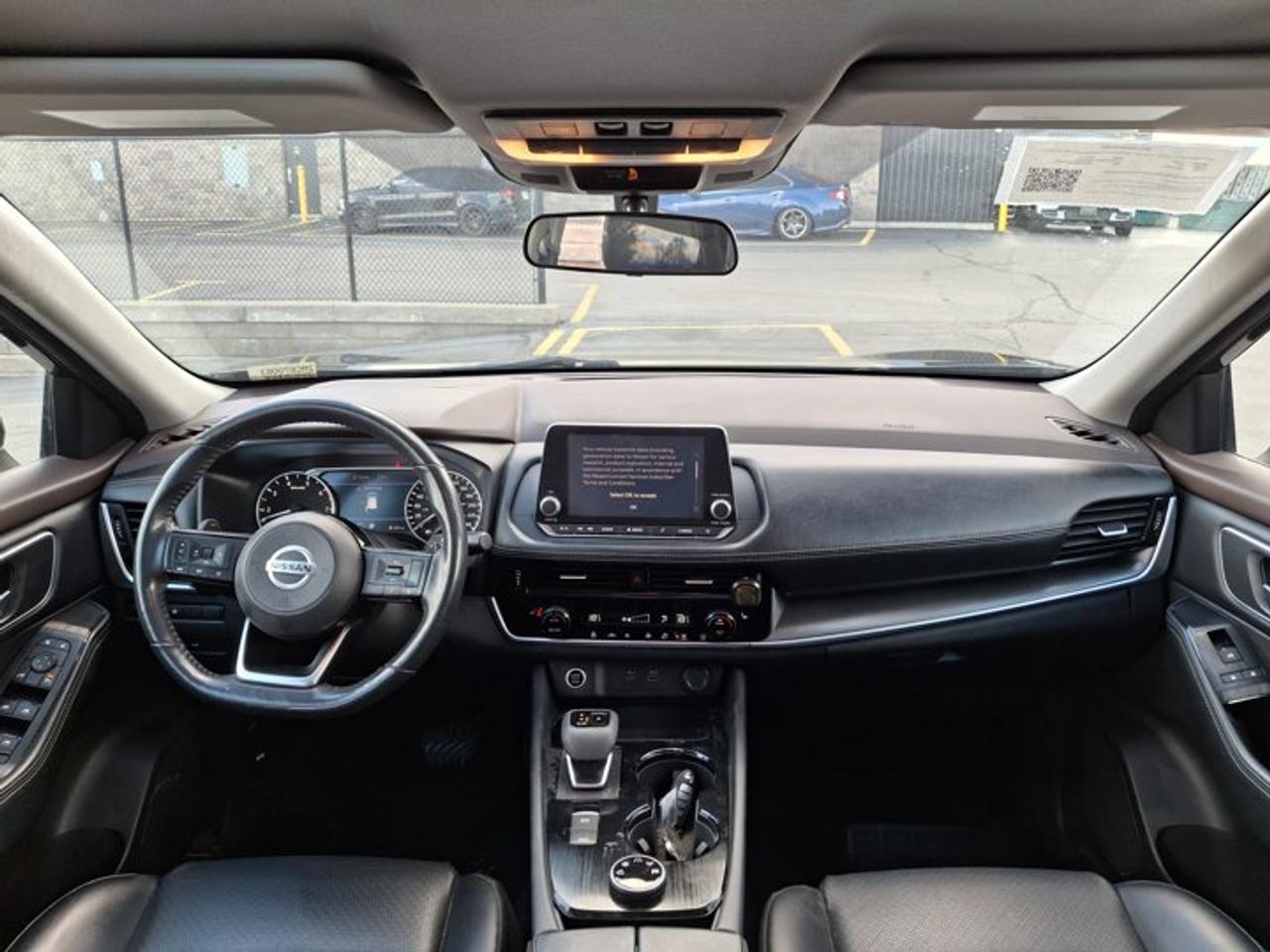 2021 Nissan Rogue SV Premium AWD | Leather | Sunroof | 360 Camera | CarPlay + Android | and More ! Photo