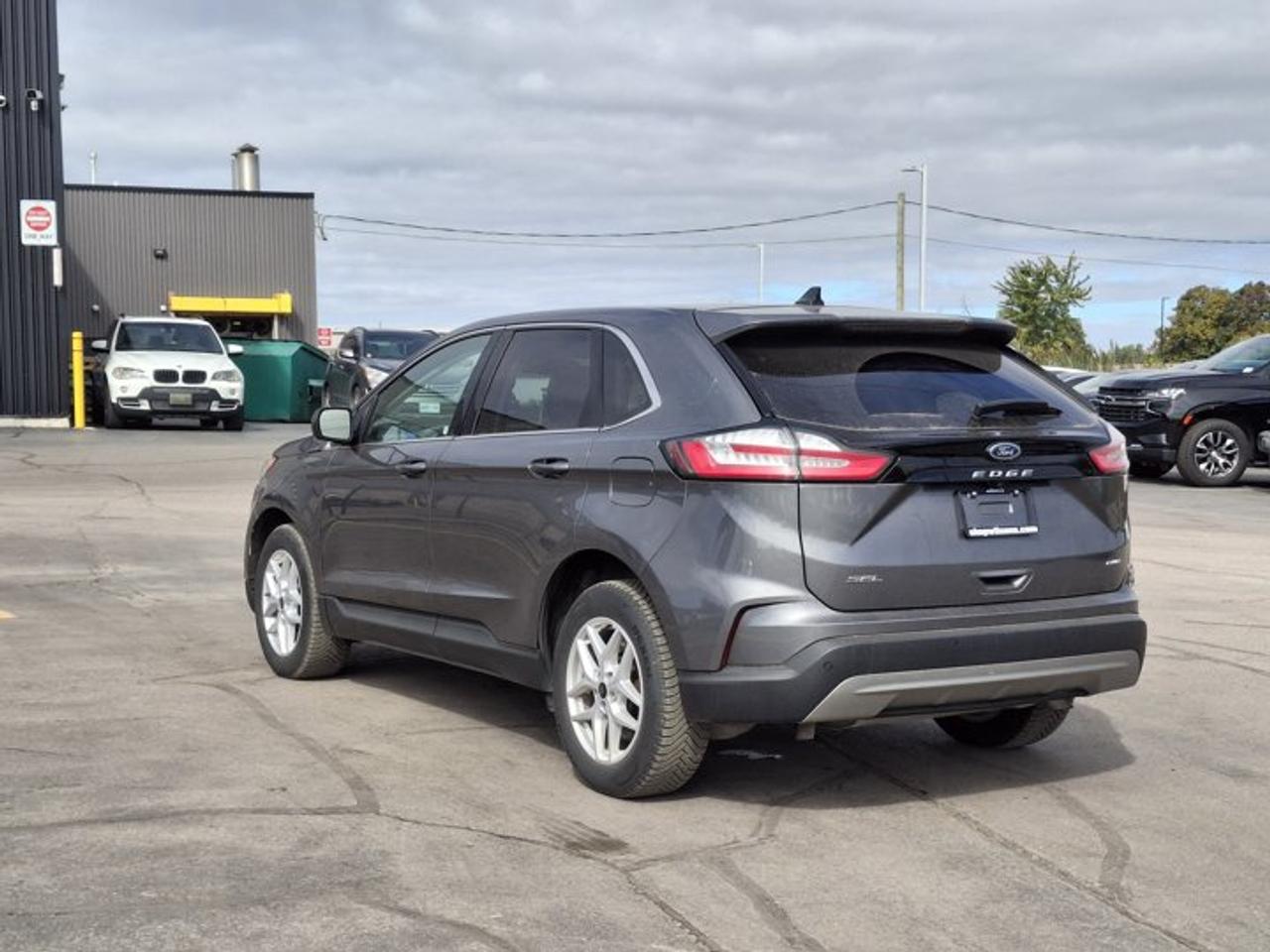 2023 Ford Edge SEL AWD | Leather | Heated Seats + Steering | Co-Pilot 360 | Remote Start | Power Liftgate and More! Photo