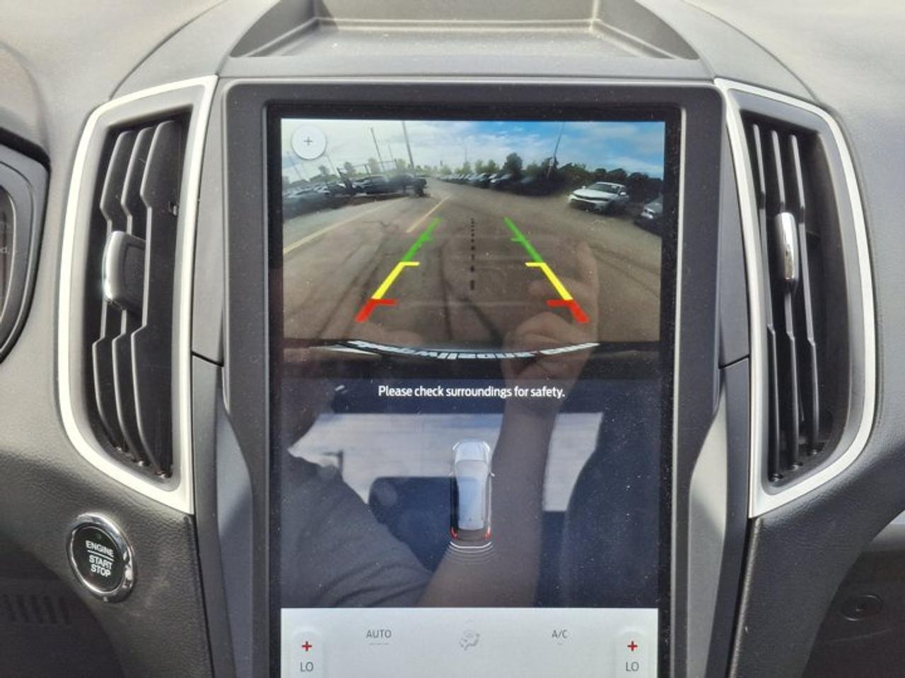 2023 Ford Edge SEL AWD | Leather | Heated Seats + Steering | Co-Pilot 360 | Remote Start | Power Liftgate and More! Photo