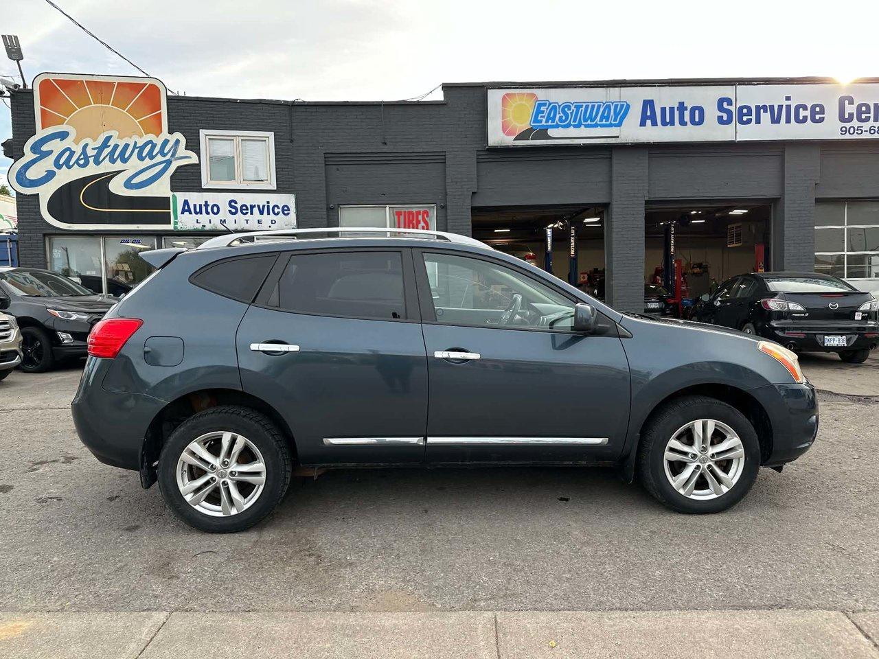 2013 Nissan Rogue SV - Photo #3