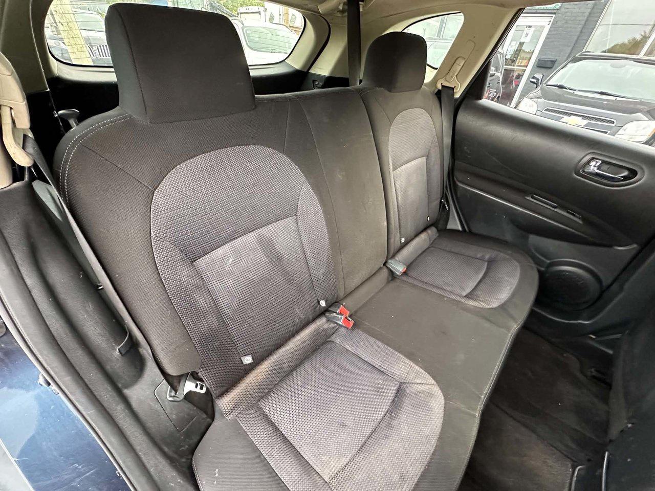 2013 Nissan Rogue SV Photo