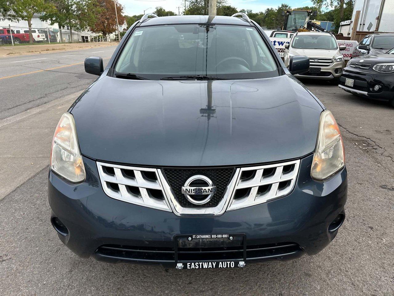 2013 Nissan Rogue SV Photo