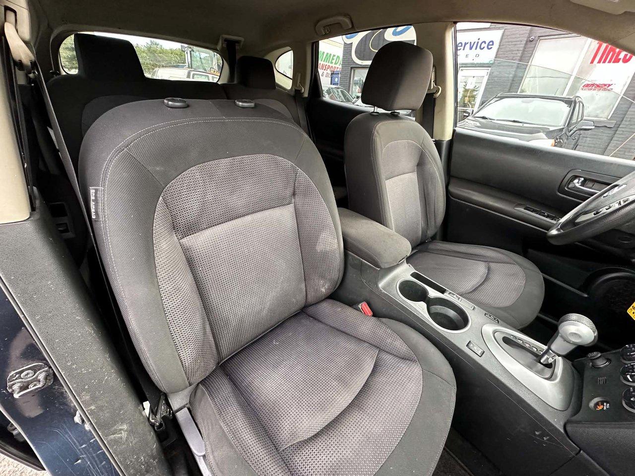 2013 Nissan Rogue SV - Photo #11