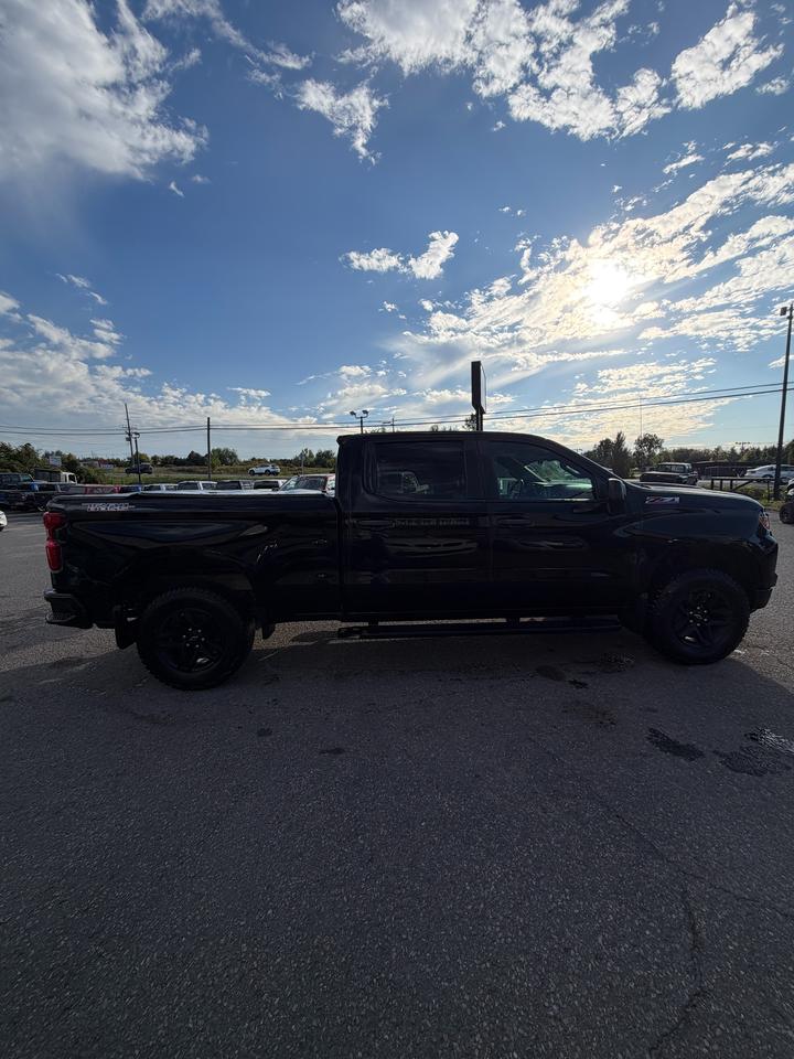 2022 Chevrolet Silverado 1500 Z71 TRAIL BOSS Photo