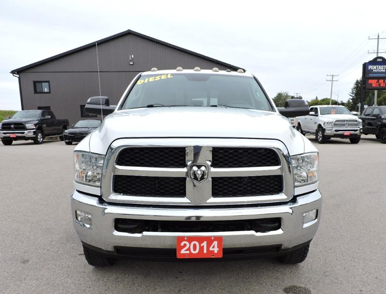 2014 RAM 3500 SLT Diesel 4X4 Well Oiled New Tires Only 168000 KM Photo