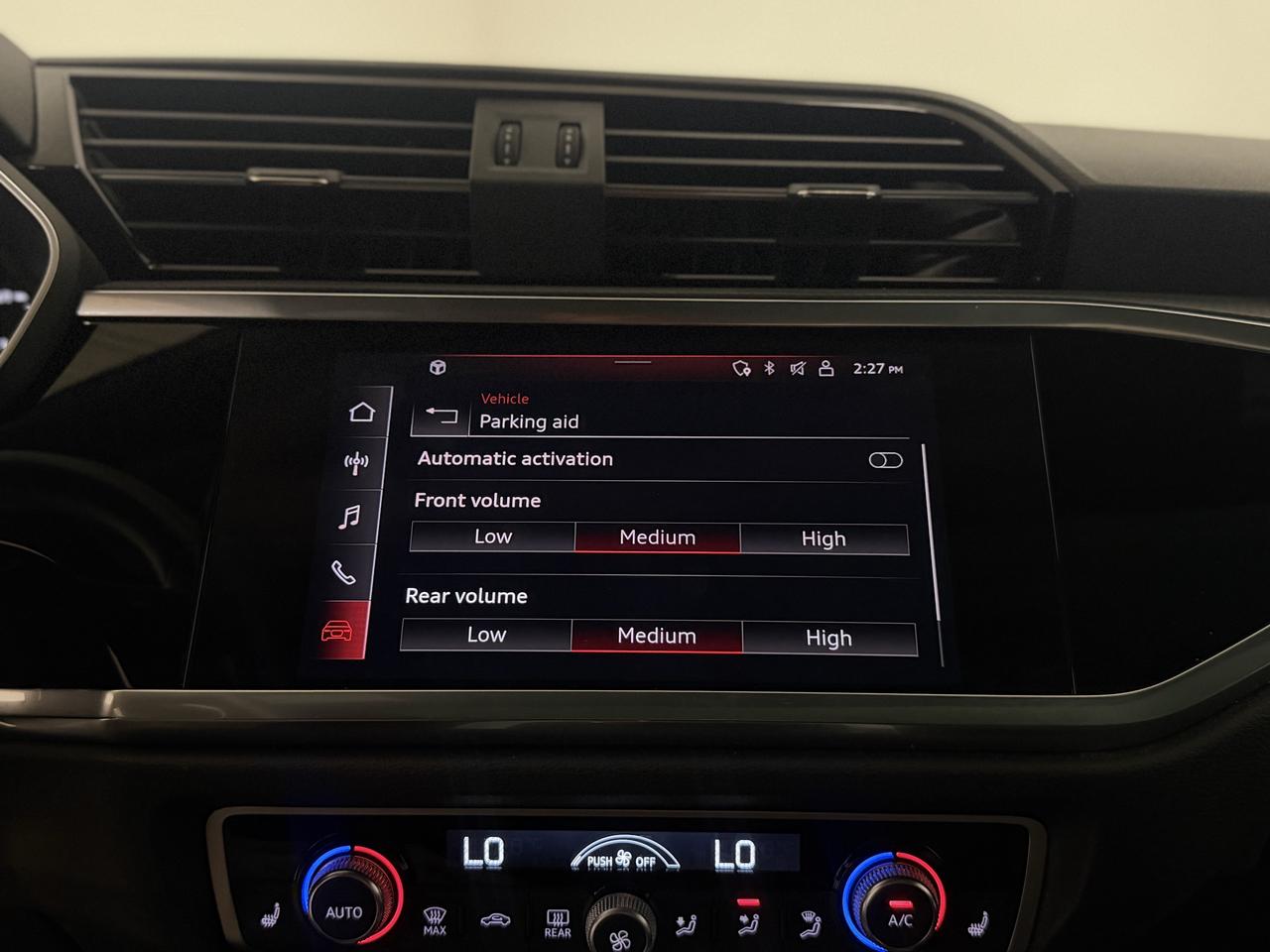 2022 Audi Q3 KOMFORT | CARPLAY | PANOROOF | LEATHER Photo