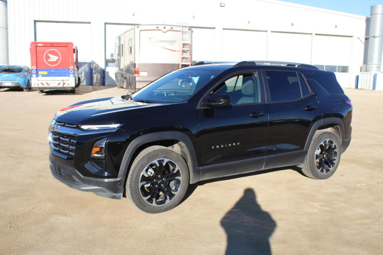 2026 Chevrolet Equinox LT AWD w/Htd cloth, pano S/R, NAV, BUC - Photo #1