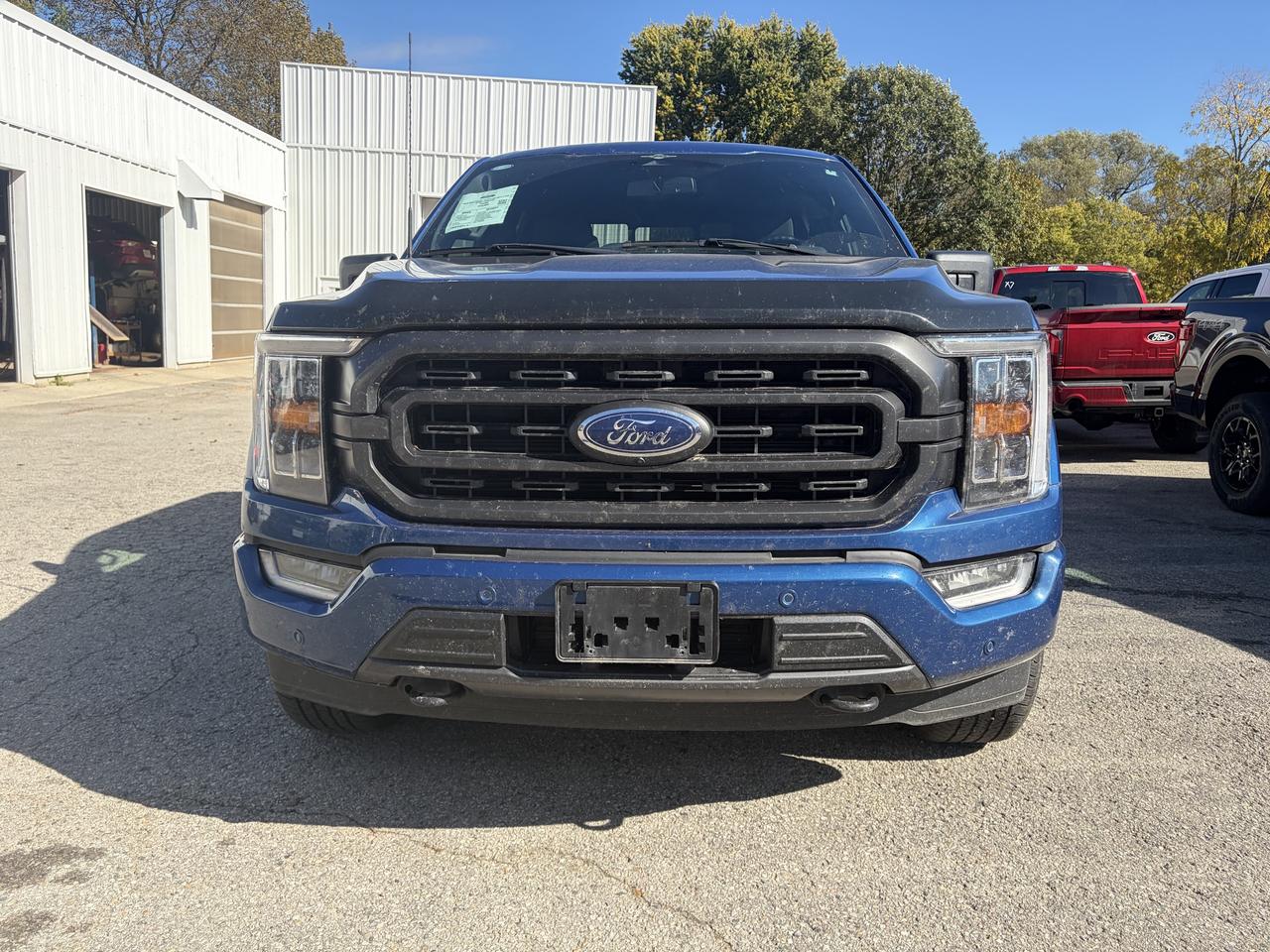 2023 Ford F-150 XLT 4WD SuperCrew 5.5' Box Photo1
