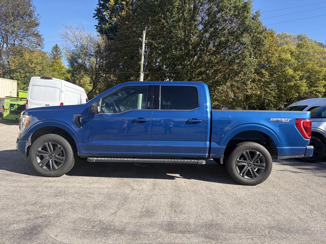 2023 Ford F-150 XLT 4WD SuperCrew 5.5' Box Photo2
