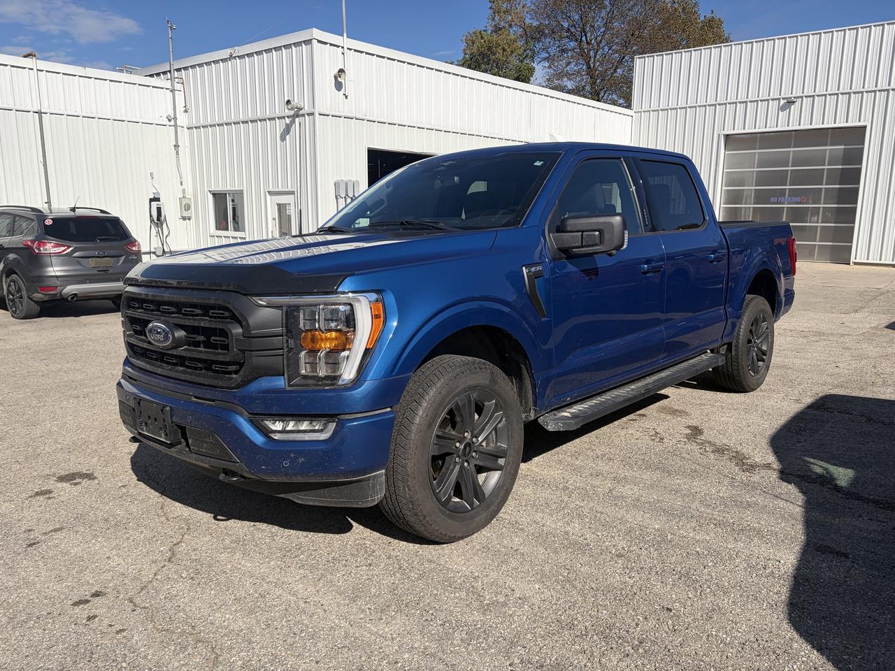 2023 Ford F-150 XLT 4WD SuperCrew 5.5' Box Photo0