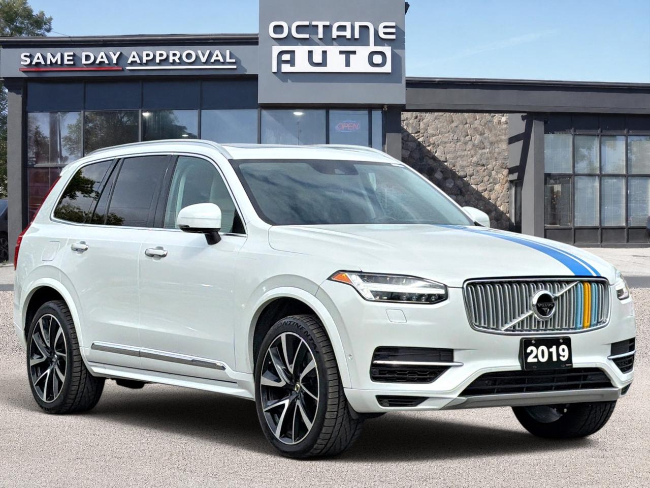 2019 Volvo XC90 T8 eAWD Plug-In Hybrid Inscription Photo