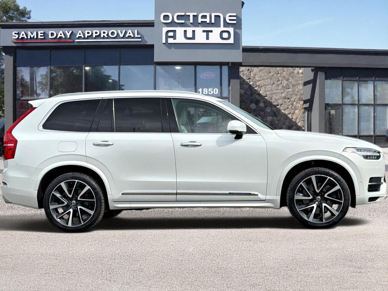 2019 Volvo XC90 T8 eAWD Plug-In Hybrid Inscription Photo