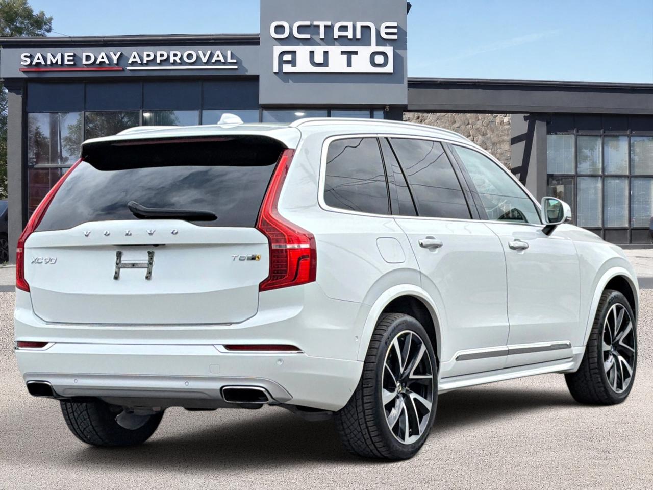 2019 Volvo XC90 T8 eAWD Plug-In Hybrid Inscription Photo
