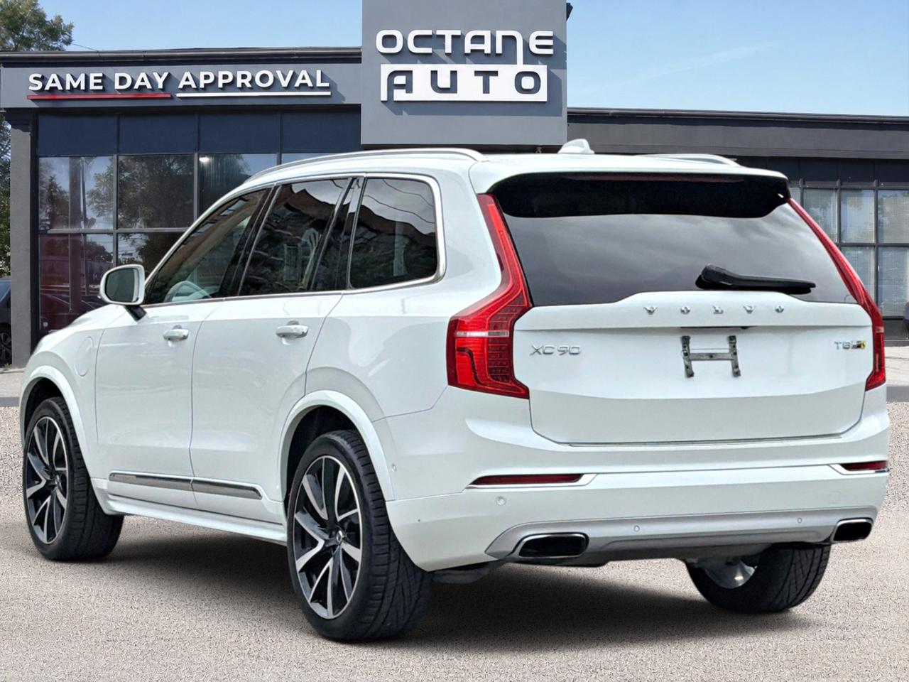 2019 Volvo XC90 T8 eAWD Plug-In Hybrid Inscription Photo