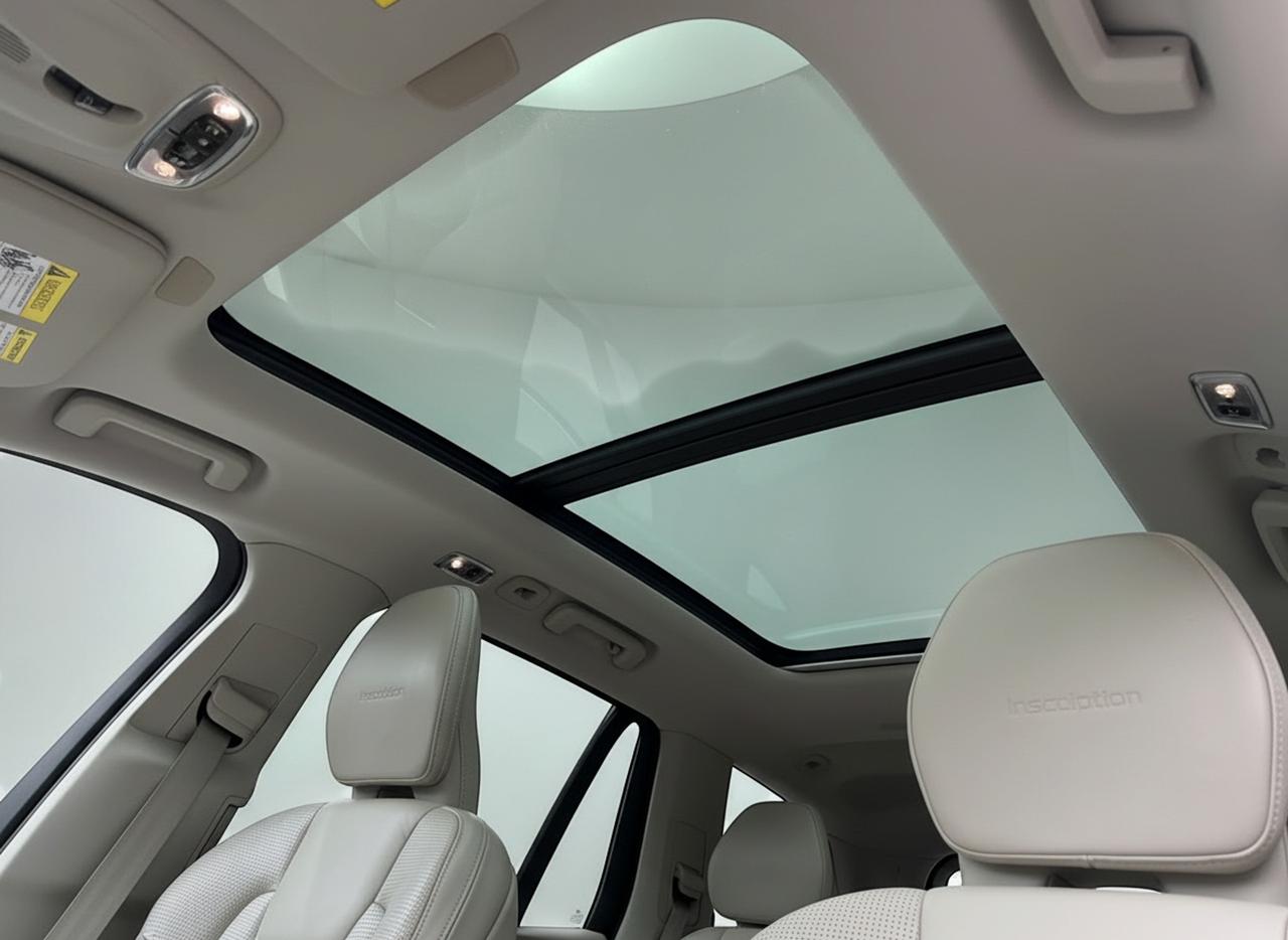 2019 Volvo XC90 T8 eAWD Plug-In Hybrid Inscription Photo