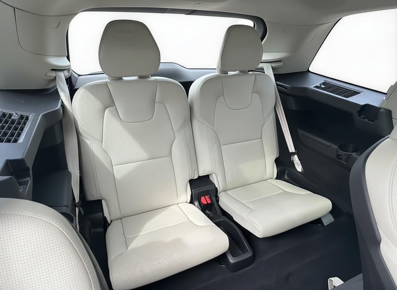 2019 Volvo XC90 T8 eAWD Plug-In Hybrid Inscription Photo