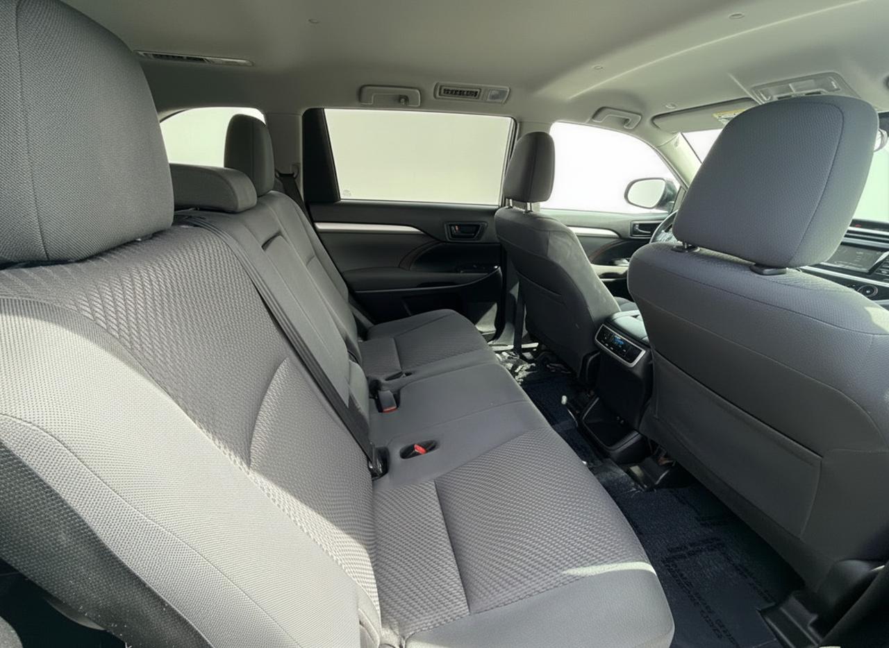 2019 Toyota Highlander Awd Le Photo