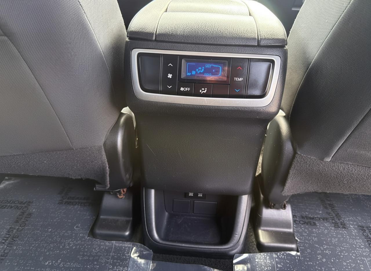 2019 Toyota Highlander Awd Le Photo