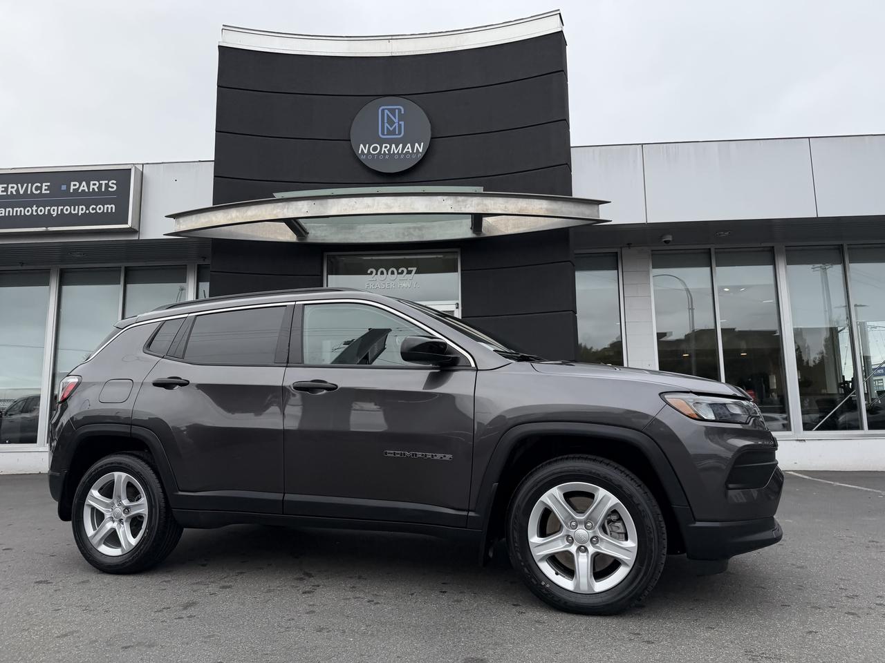 2024 Jeep Compass SPORT 4X4 HEATED SEATS B/U CAMERA ONLY 21KM - Photo #1