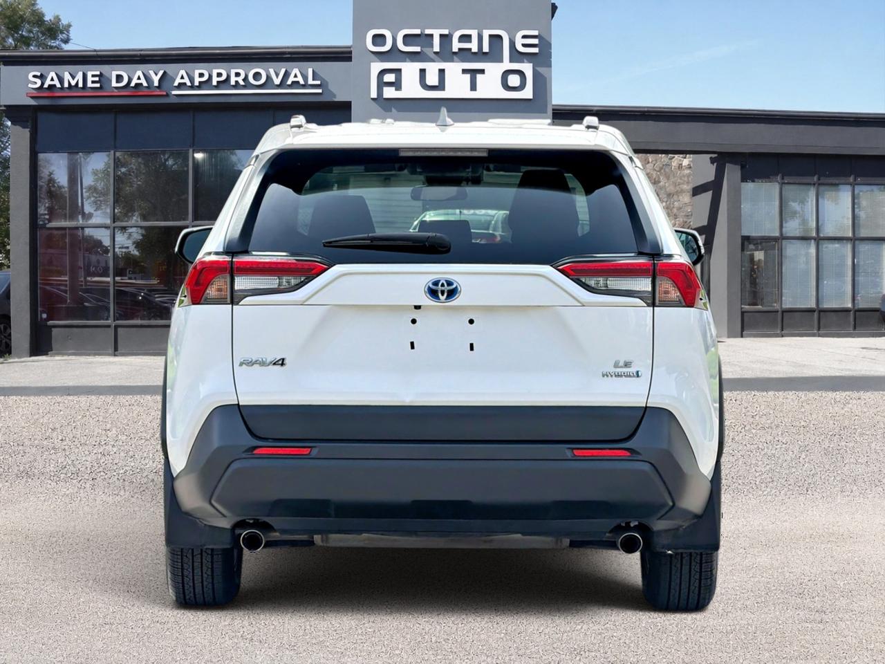 2020 Toyota RAV4 Hybrid LE AWD Photo