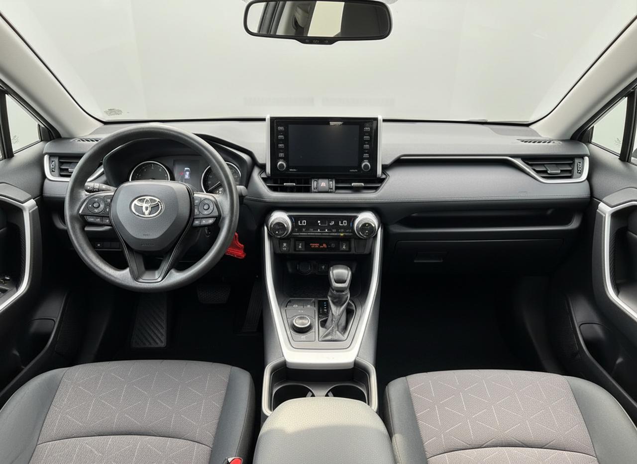 2020 Toyota RAV4 Hybrid LE AWD Photo