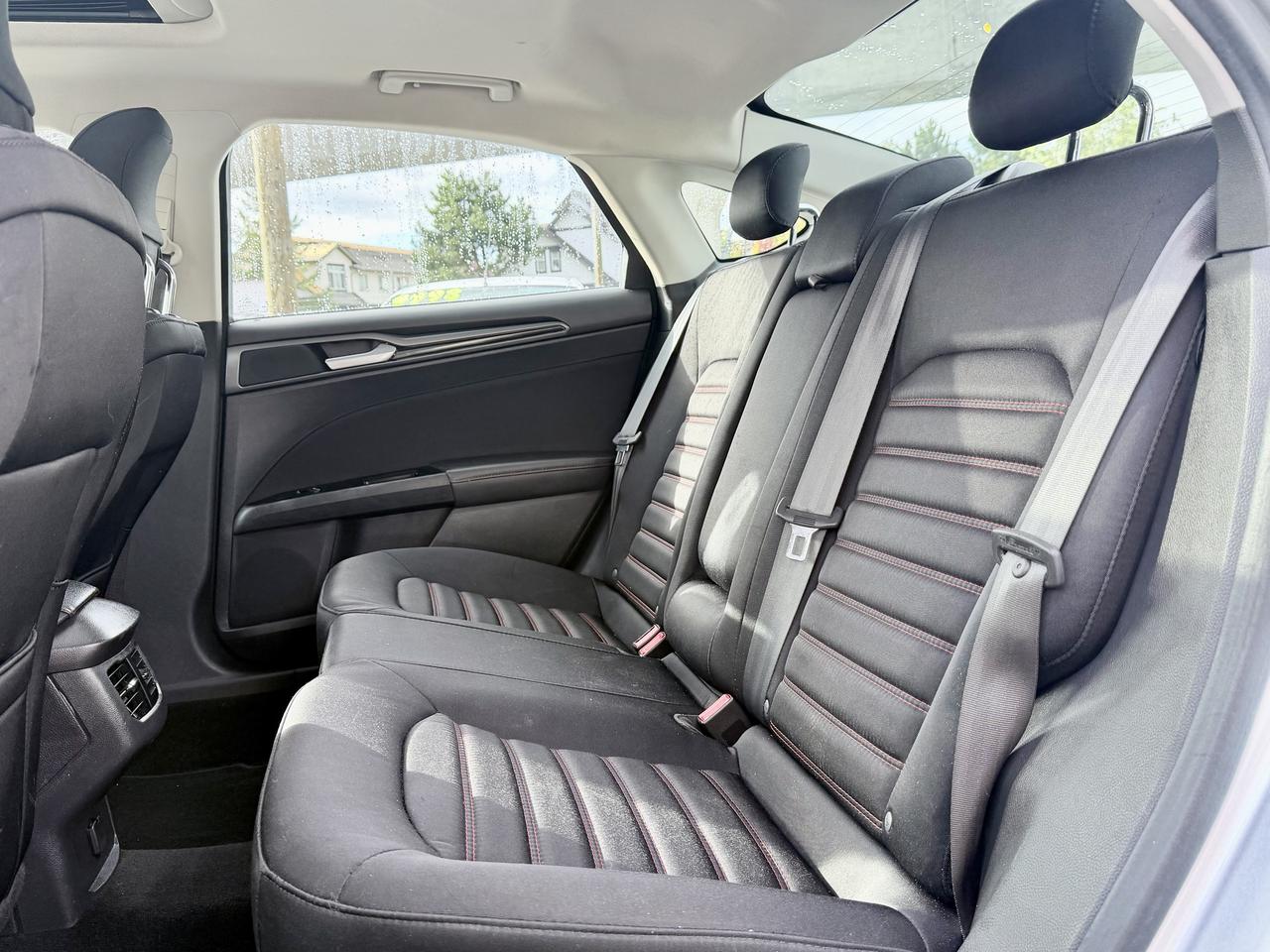 2013 Ford Fusion FINANCING AVAILABLE Photo16