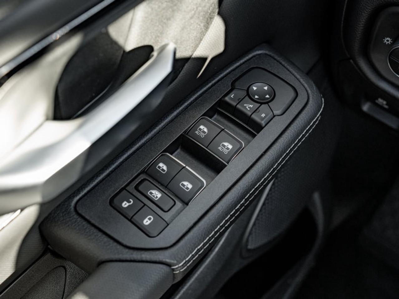 2027 RAM 1500 SPORT Photo