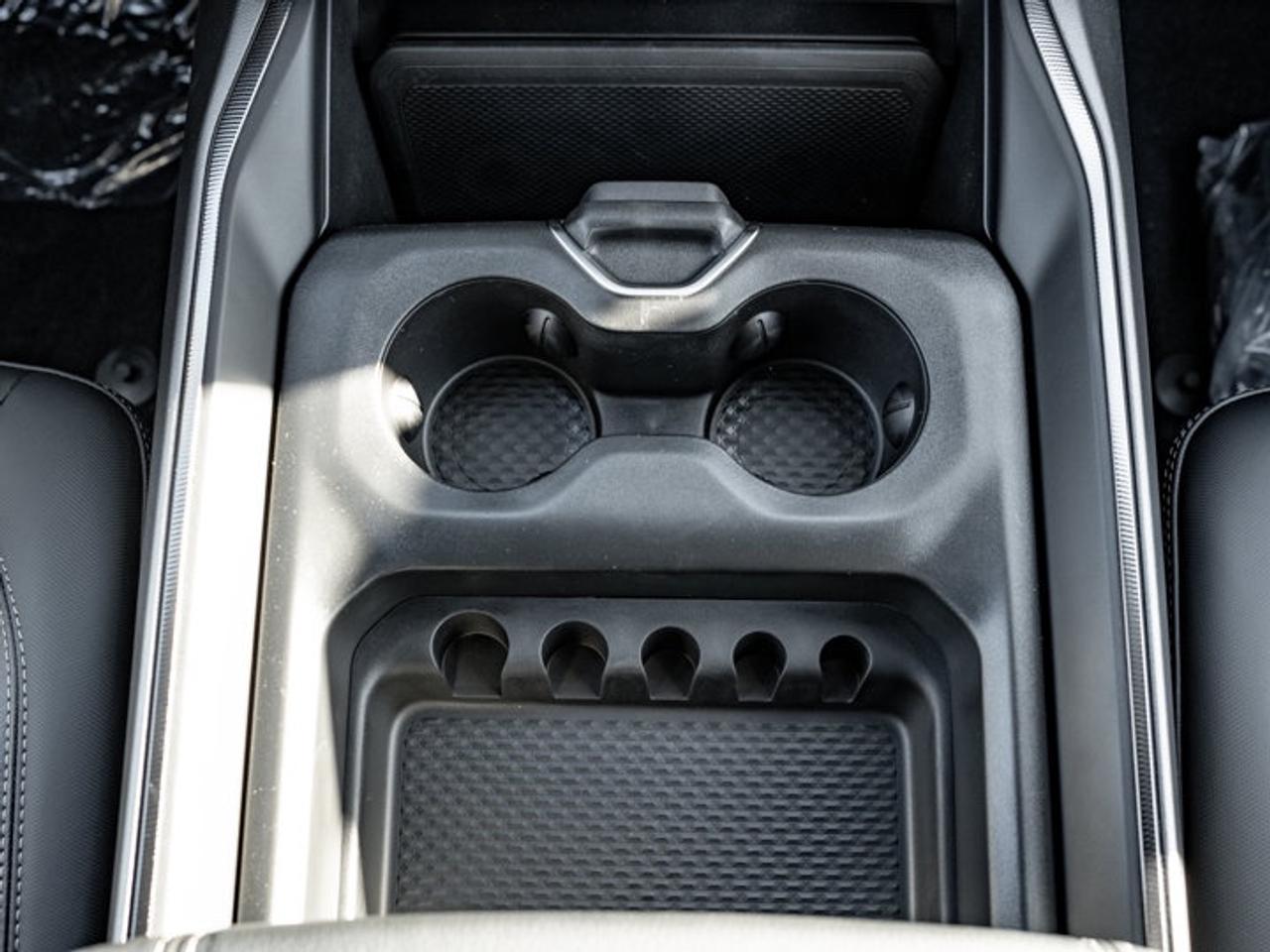 2027 RAM 1500 SPORT Photo