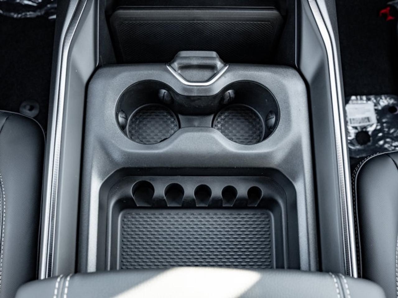 2027 RAM 1500 SPORT Photo