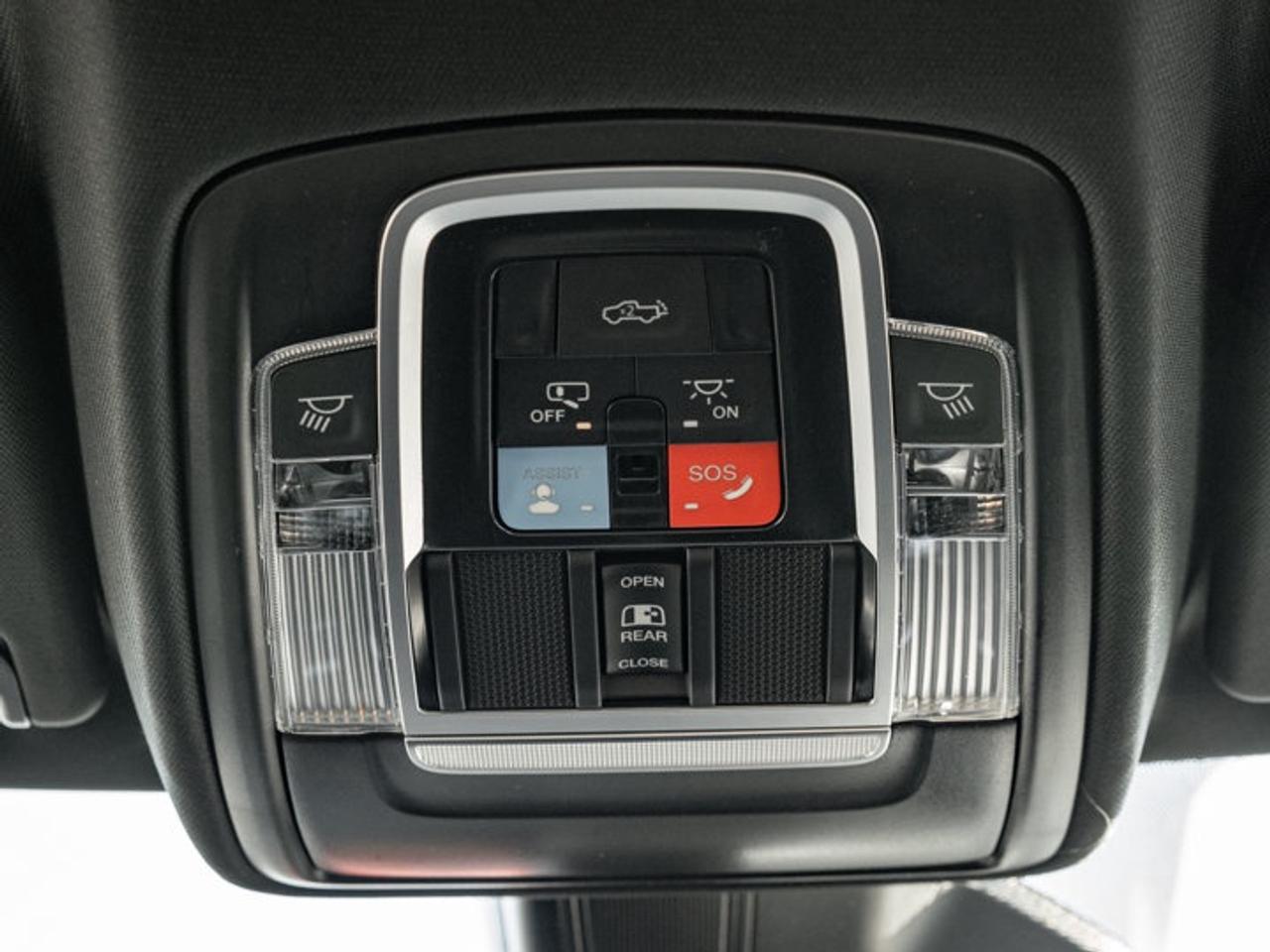 2027 RAM 1500 SPORT Photo
