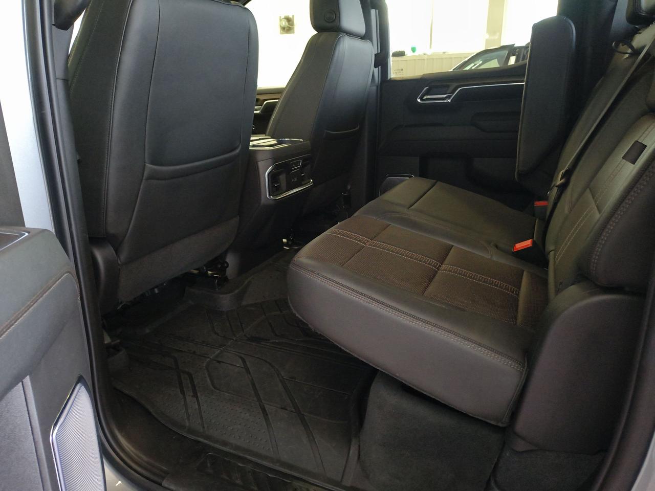 2024 Chevrolet Silverado 1500 High Country Photo